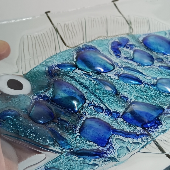Set of 3 Fused Art Glass Fish 🐟 on Clear Plates Wall Decor - Picture 7 of 15